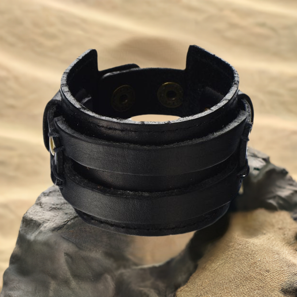 Metallic Genuine Leather Wristband, Wide Leather Bracelet with Snap Button for Men and Women, Stylish Design, Unisex Fashion, Perfect Gift for All